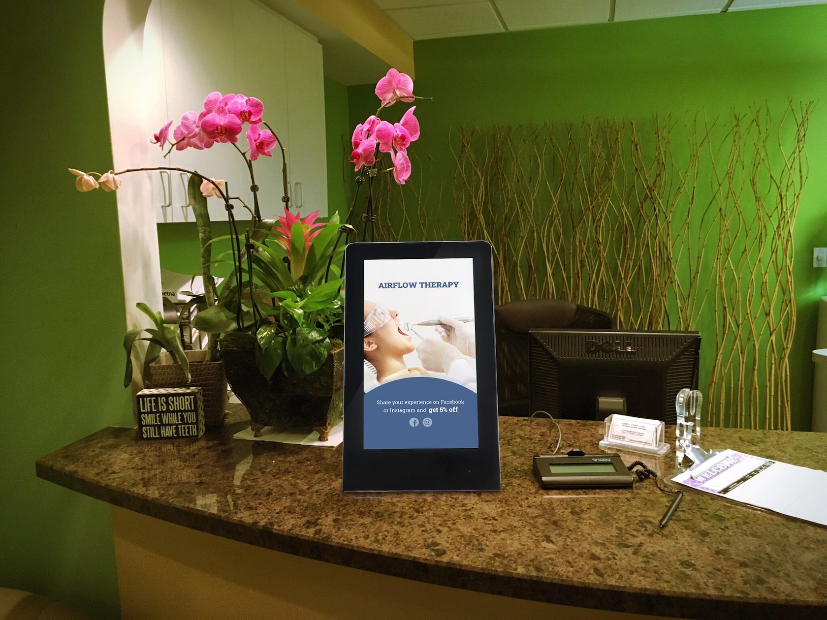 Interactive Digital Tabletent