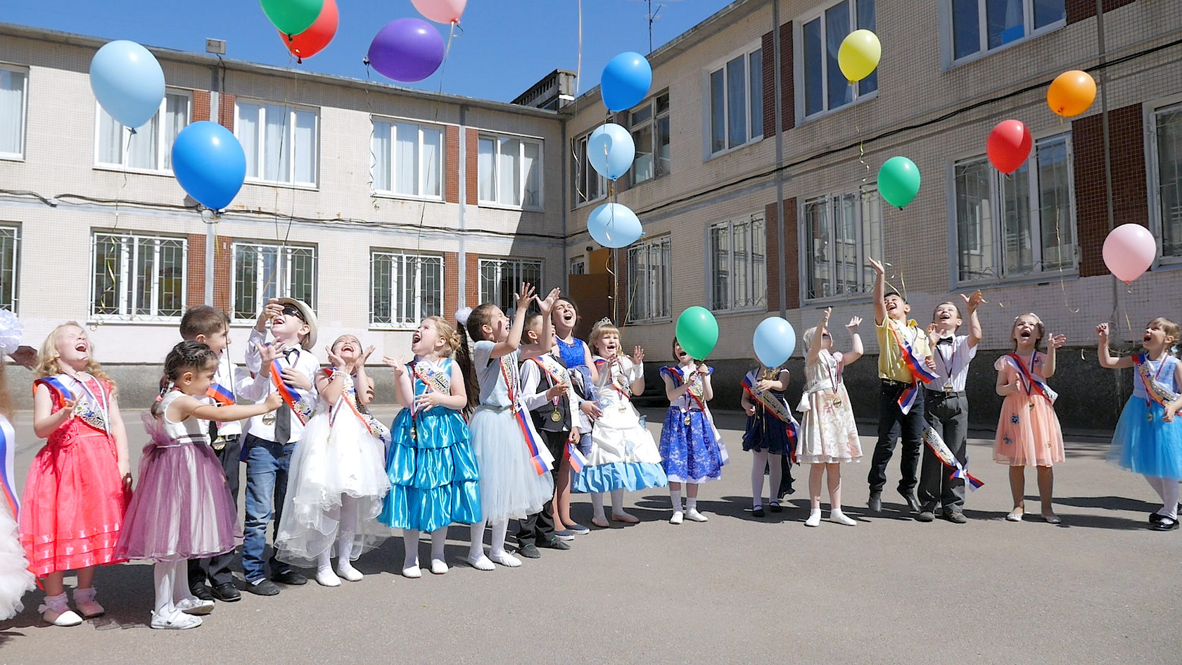 Фото видеосъемка выпускного в школе