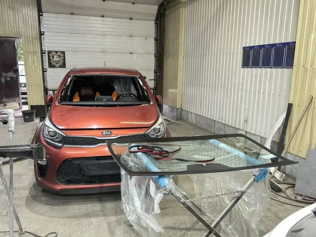 Замена лобового стекла Kia