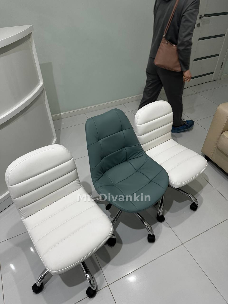 Офисные кресла: после перетяжки — Mr. Divankin