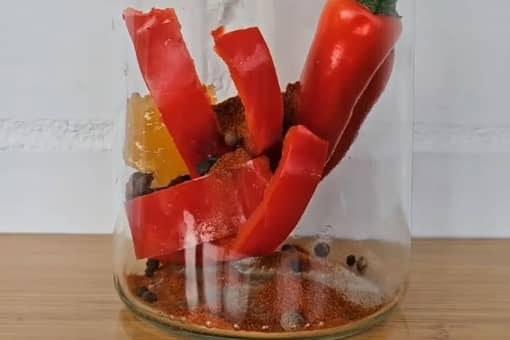 Приготовление перцовки на водке в домашних условиях: шаг 2