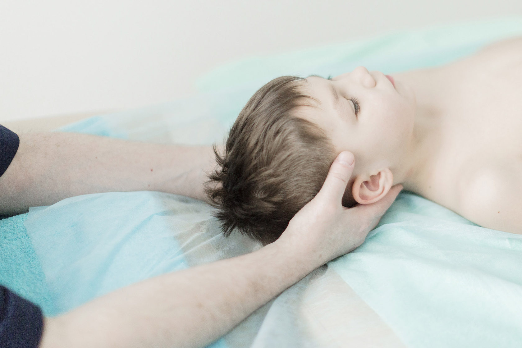Головные боли у детей: диагностика причин и лечение