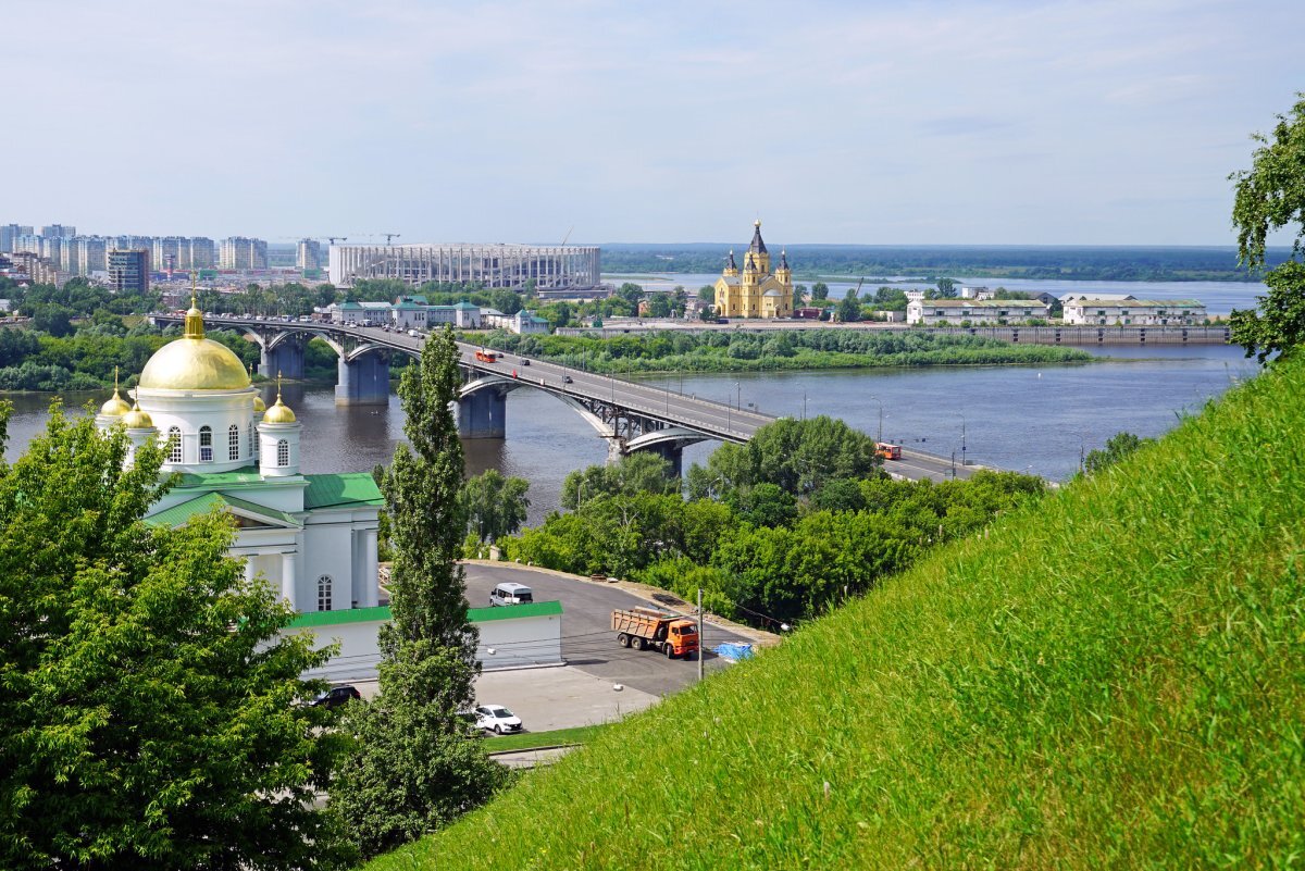 Какая река в городе нижний новгород. Нижний Новгород обзорная экскурсия. Благовещенский монастырь Нижний Новгород с Оки. Нижний 800 достопримечательности Нижний Новгород. Нижний Новгород река.