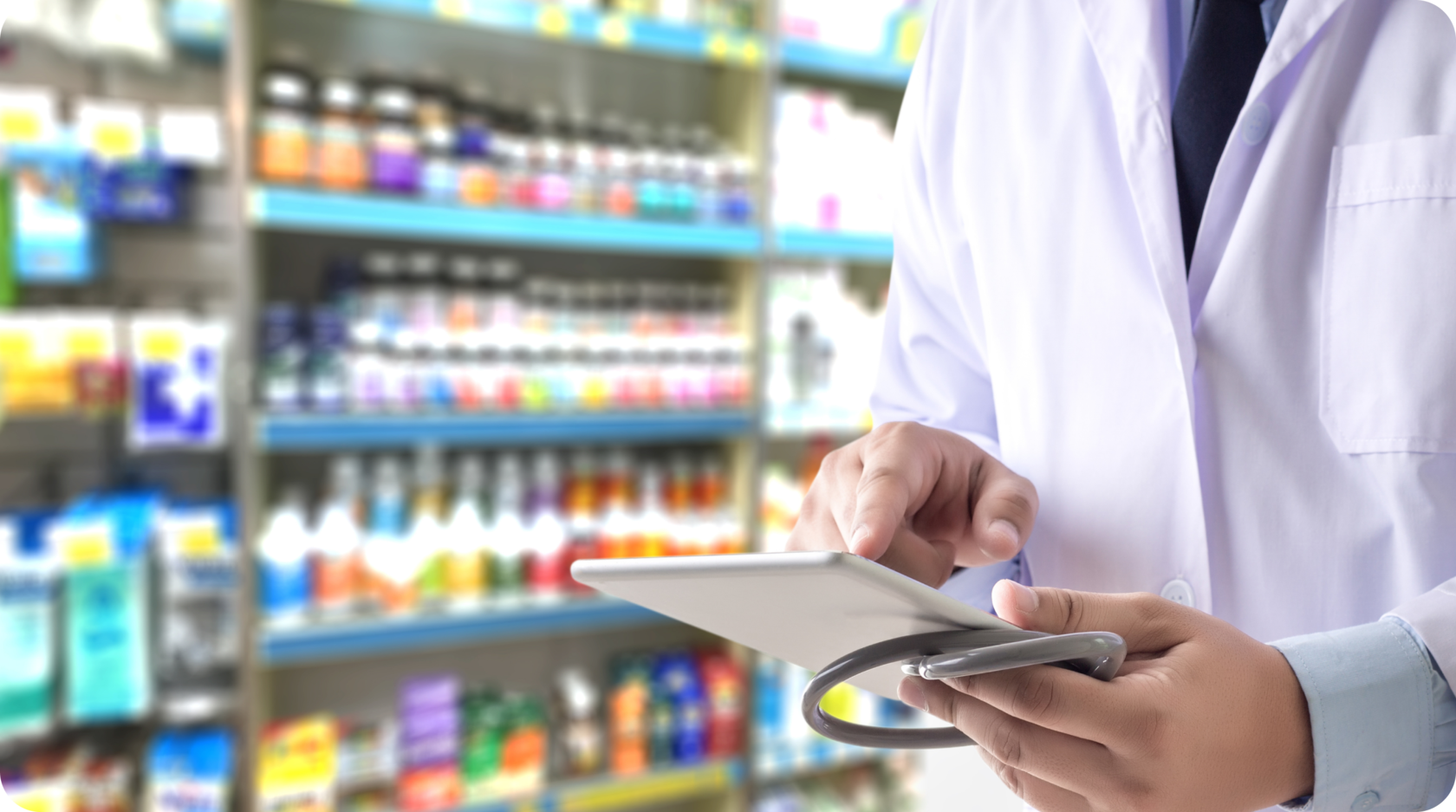 Всемирный день фармацевта 25 сентября. Техник в аптеку работа. Фармацевт в аптеке. Фармацевт. Профессия провизор.