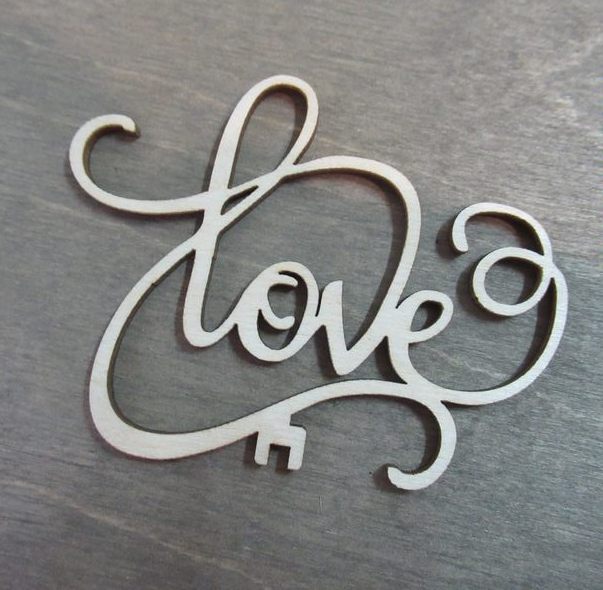 Топпер Love из фанеры