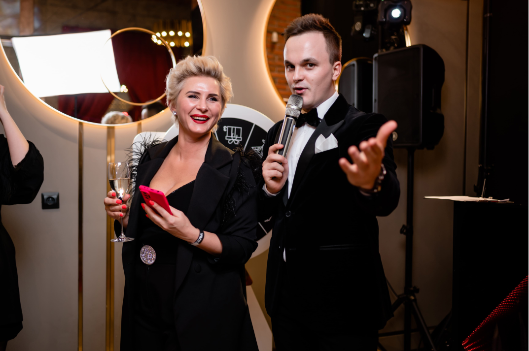 Ведущий корпоратива Евгений Токарь Владивосток