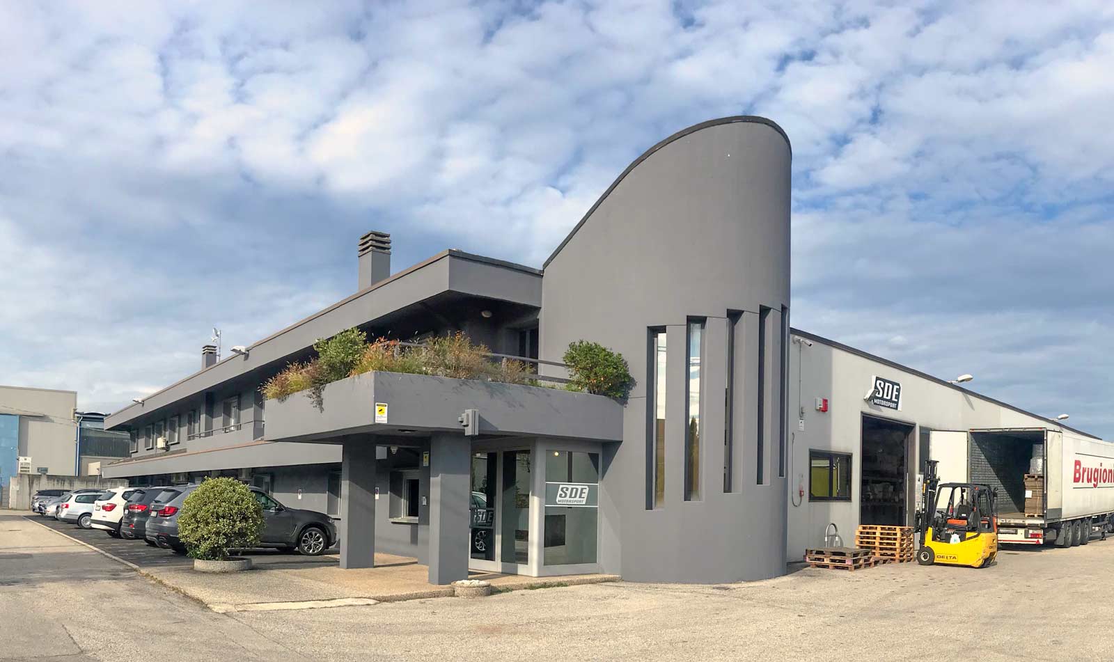 FORMA — итальянские мотоботы и кеды