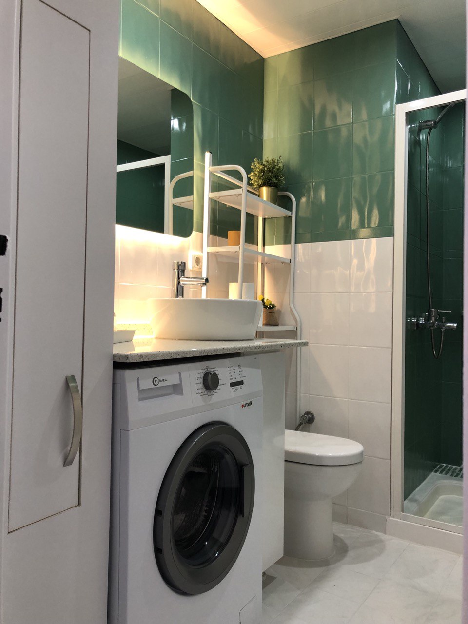 Ирина Безумова, санузел. фото после хоумстейджинга. Академия хоумстейджинга Глории Крюнер