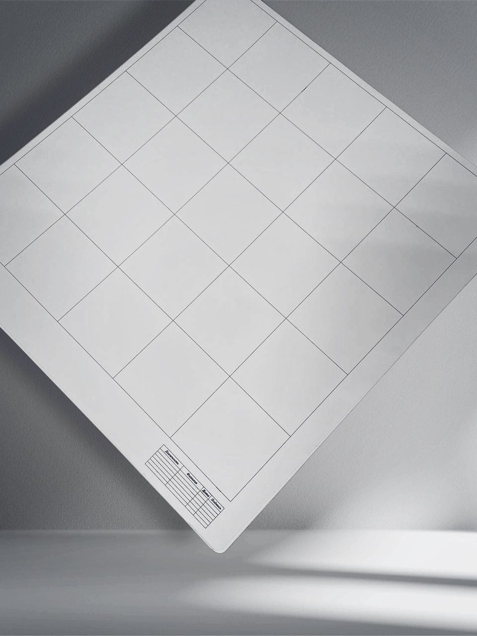 Топографический (геодезический) планшет - лист бумаги наклеенный на основу и предназначенный для графических построений при производстве топографической съемки.