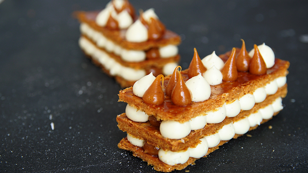 Слоеная карамель. Vanilla Millefeuille. Вкусняшки с кремом дипломат. Кондитерский мастер класс. Сливочно Карамельный десерт для королей.