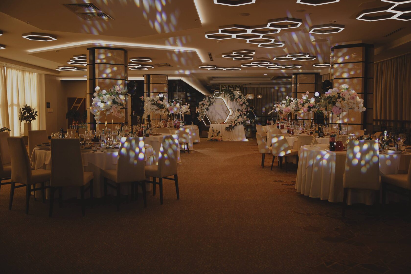Свадебный банкет в зале «МЁД» в Новосибирске