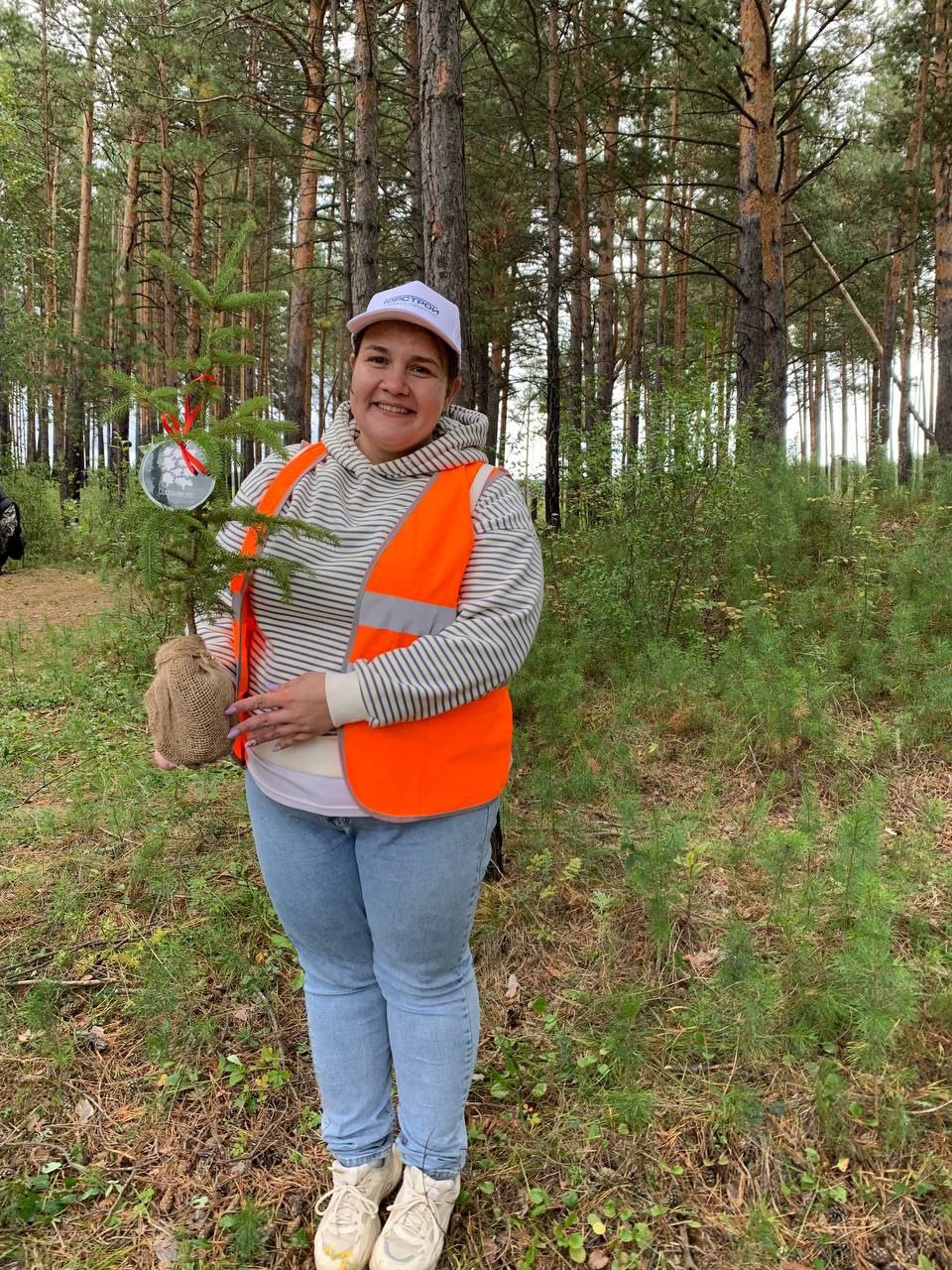 Инструктор и волонтер. Фото ООО СЗ «ГОРСТРОЙ»