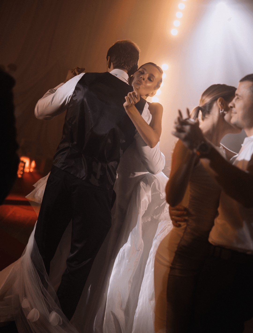Neponaroshky-wedding-svadba-krym