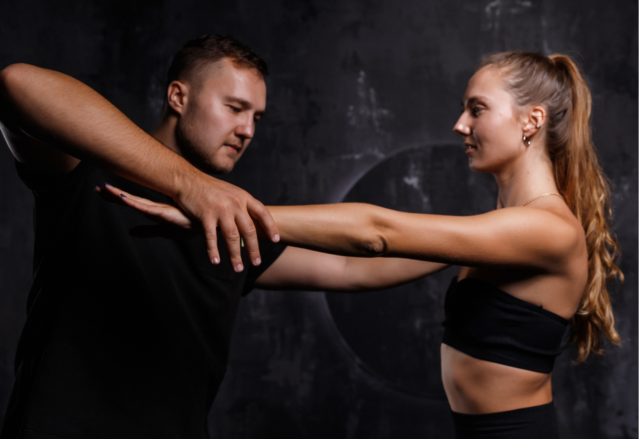 Кинезио-тестирование и восстановление рефлексов. Профессиональный кинезиолог в Челябинске.