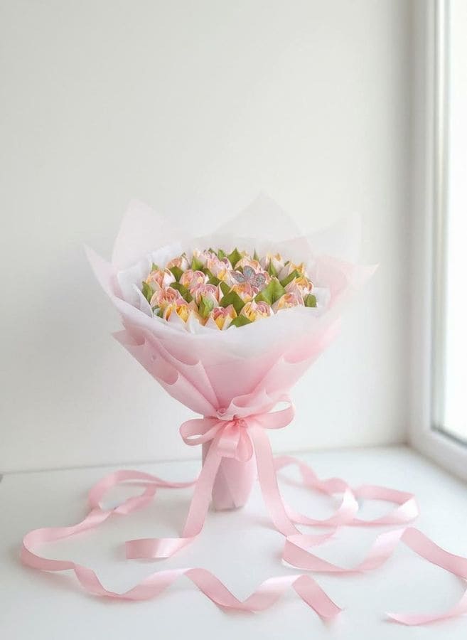 Тюльпаны из зефира букет, диаметр 20 см 1