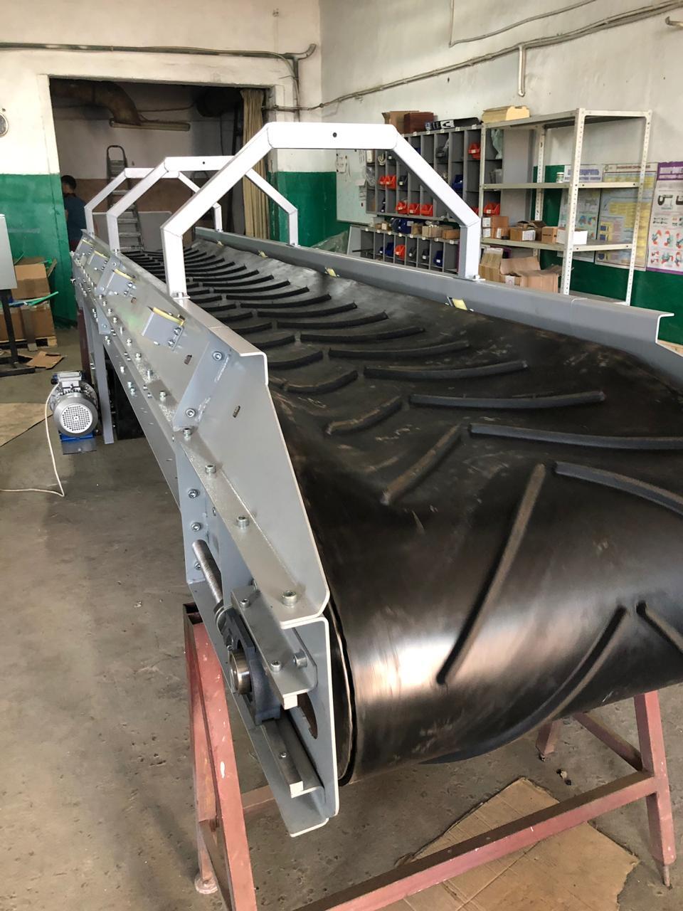 Шевронная конвейерная лента