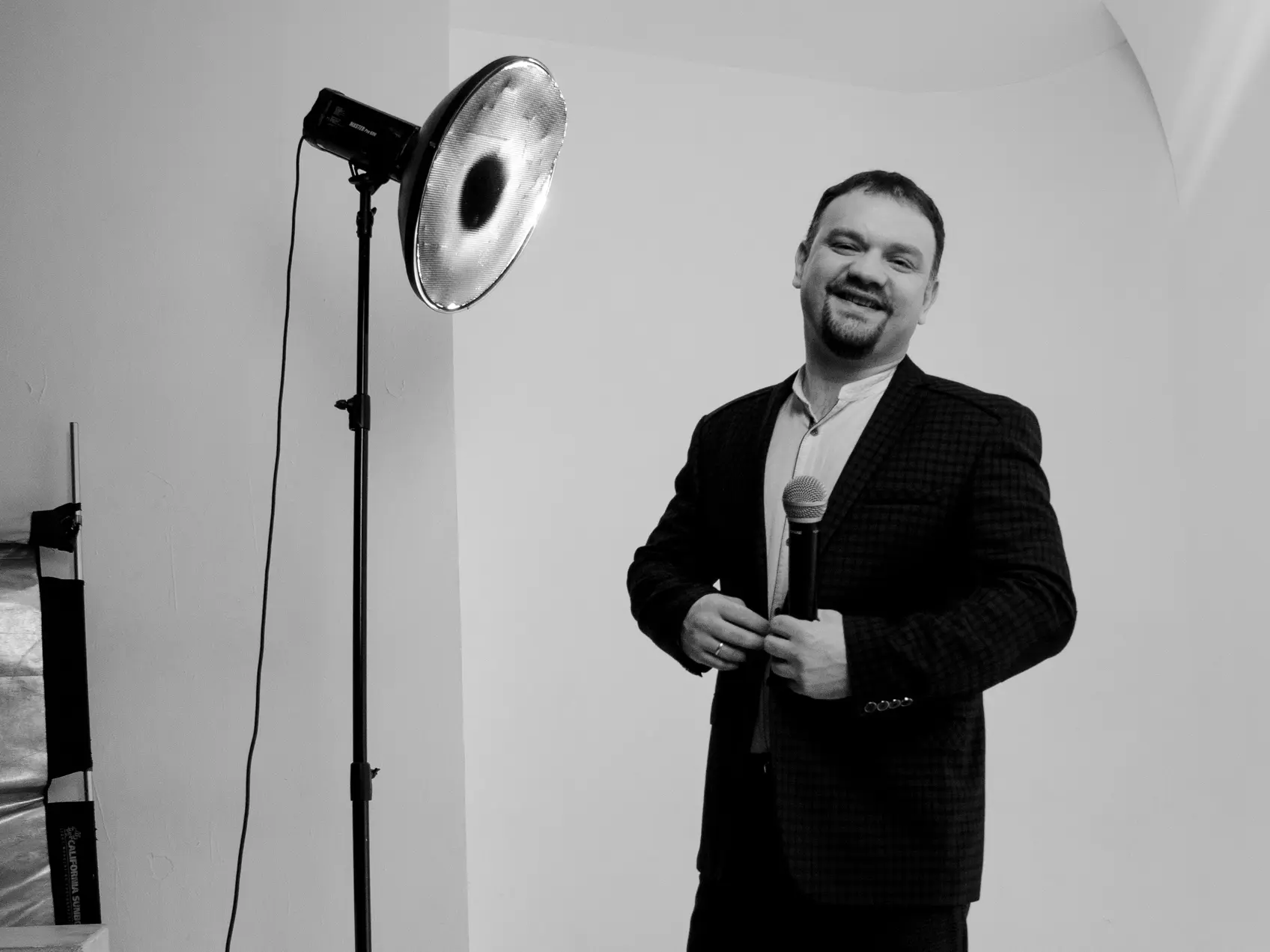 Ведущий на свадьбу Денис Донцовский