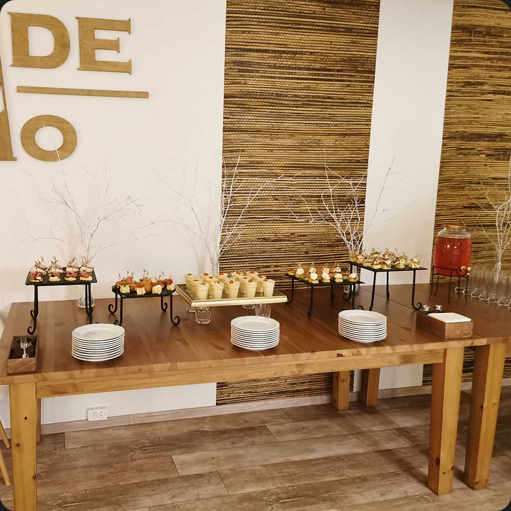 фуршет в лофте с готовыми закусками