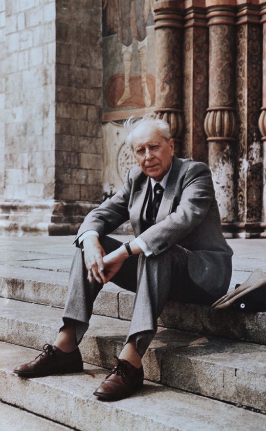 Дмитрий Сергеевич Лихачёв