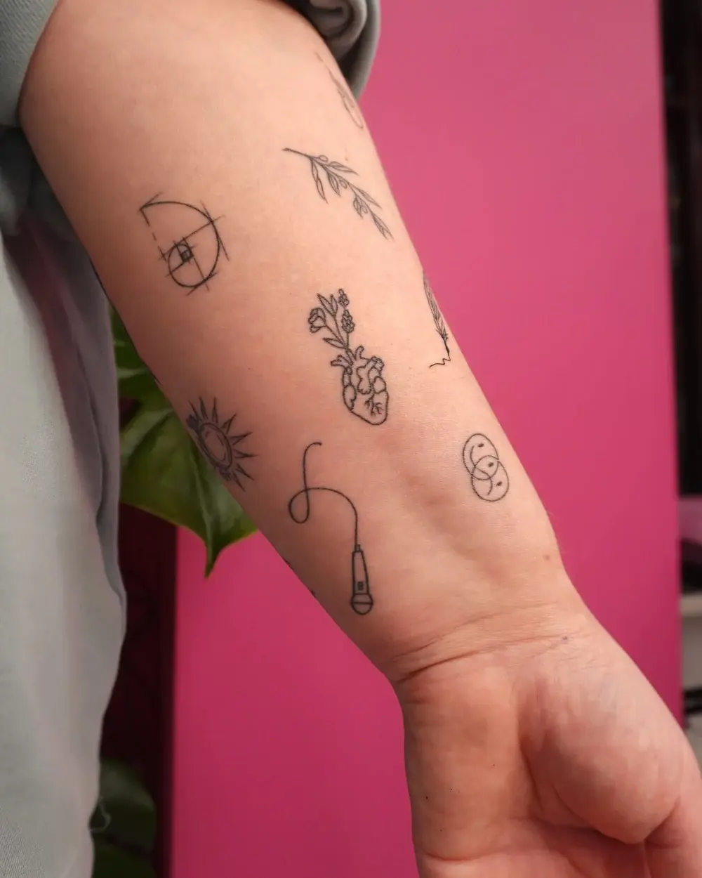 Зажившая мини-тату VivoTattoo — пример 9
