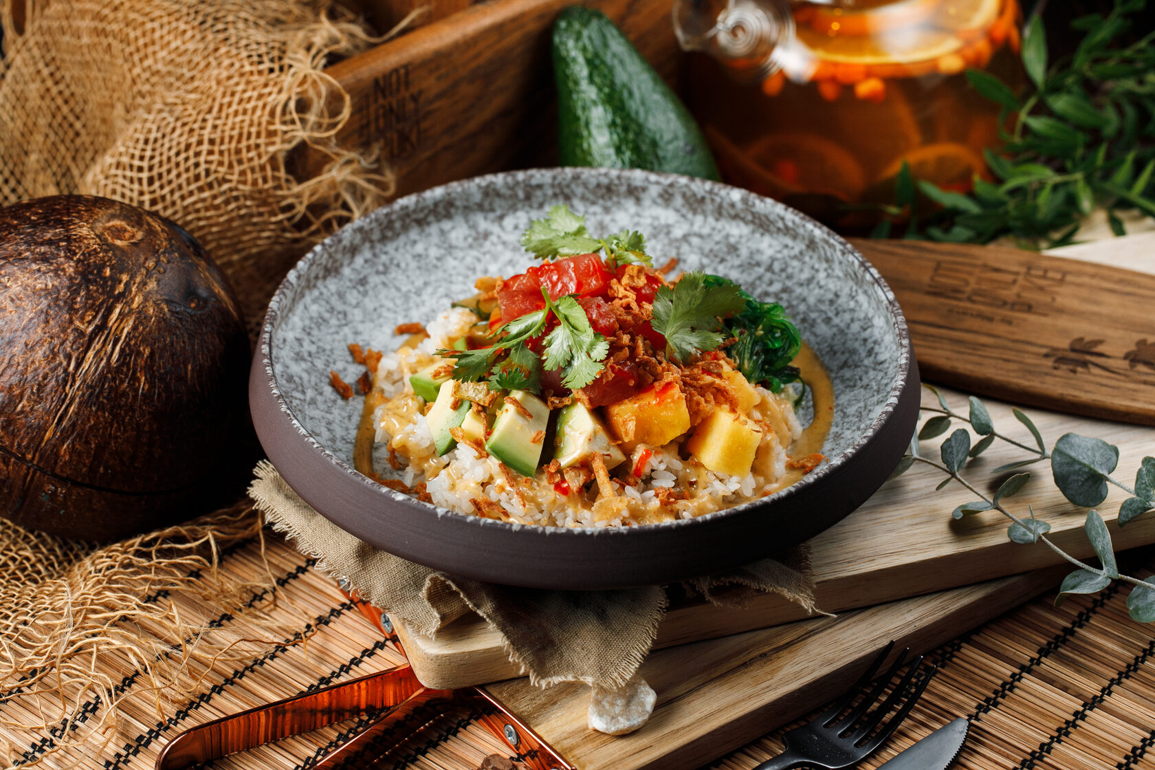 Поке в ресторане. Not only poke. Not only poke казань. Нот онли поке казань. Not only poke казань.