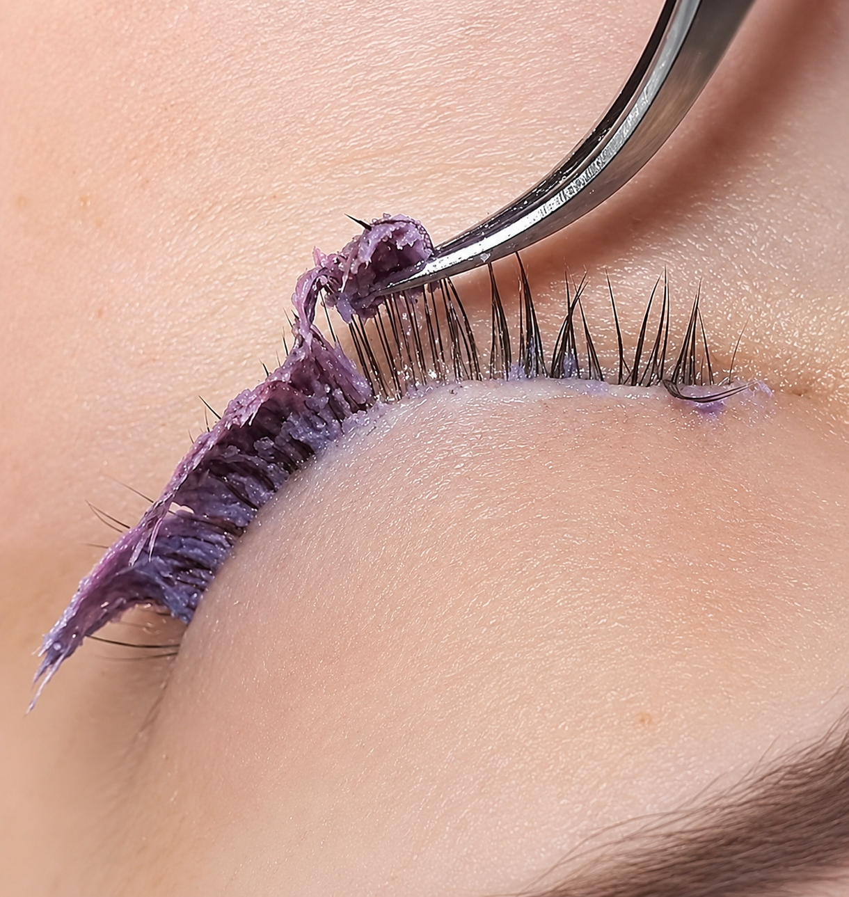 Профессиональное снятие наращённых ресниц — Luxury Lashes