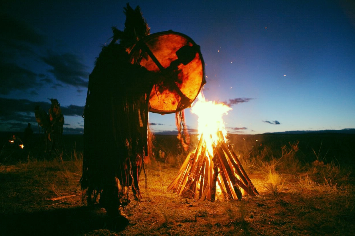 Different types of ritual bonfires in shamanic practices