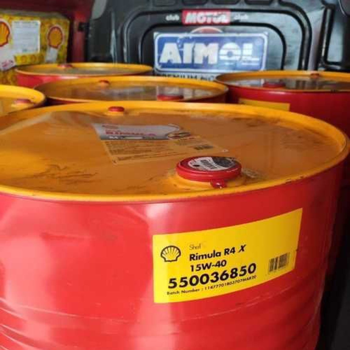 Shell rimula r4 x. Rimula r4. shell rimula r4 x 15w-40. римула р4 15w40. масло 15w40 в бочках.
