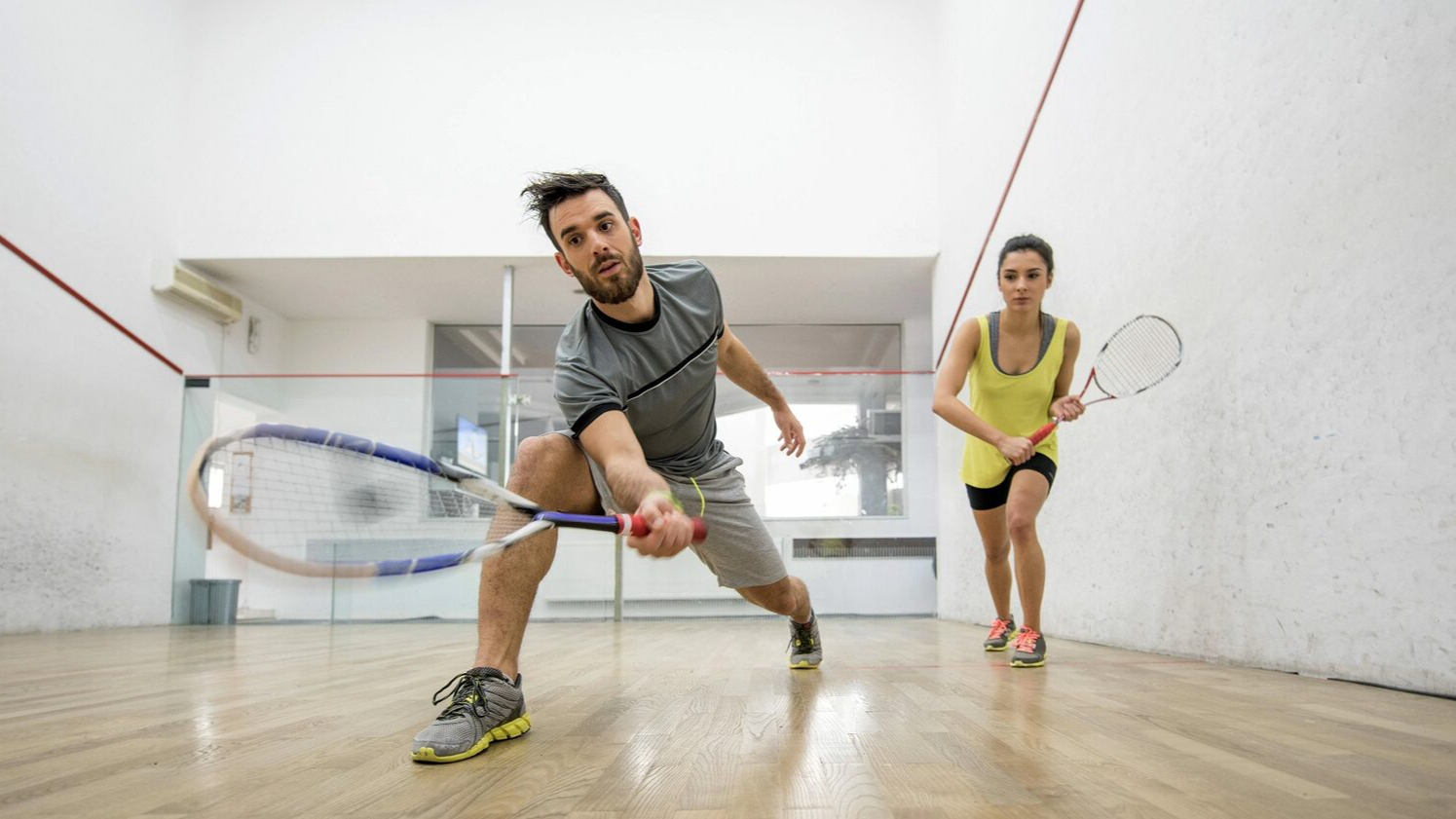 фото нанесения макияжа на лицо девушки 