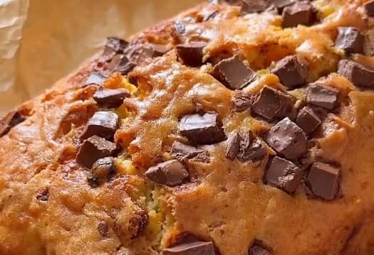 Тыквенный кекс с шоколадом и изюмом