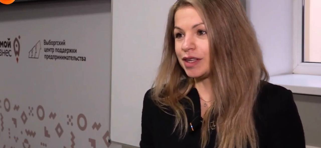 Александра Веретено дает интервью