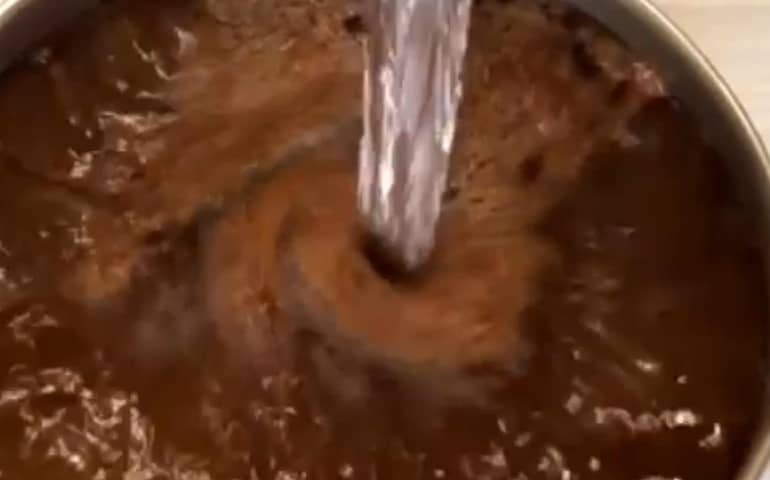 Приготовление домашнего кваса из цикория и дрожжей: шаг 2