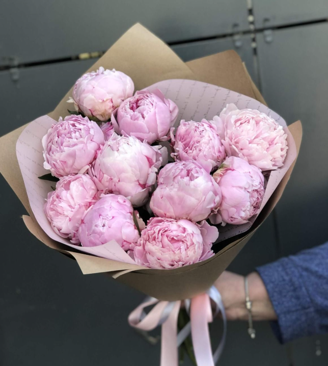 розовые букеты купить в Астане -Rosalie Flowers