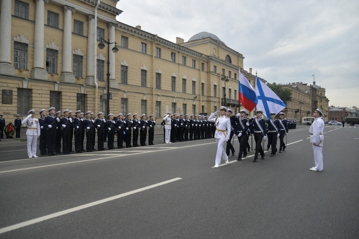 Вунц вмф военно морская академия. Военно-морская Академия имени н г Кузнецова 2002 присяга 2001 год. Питерсил.