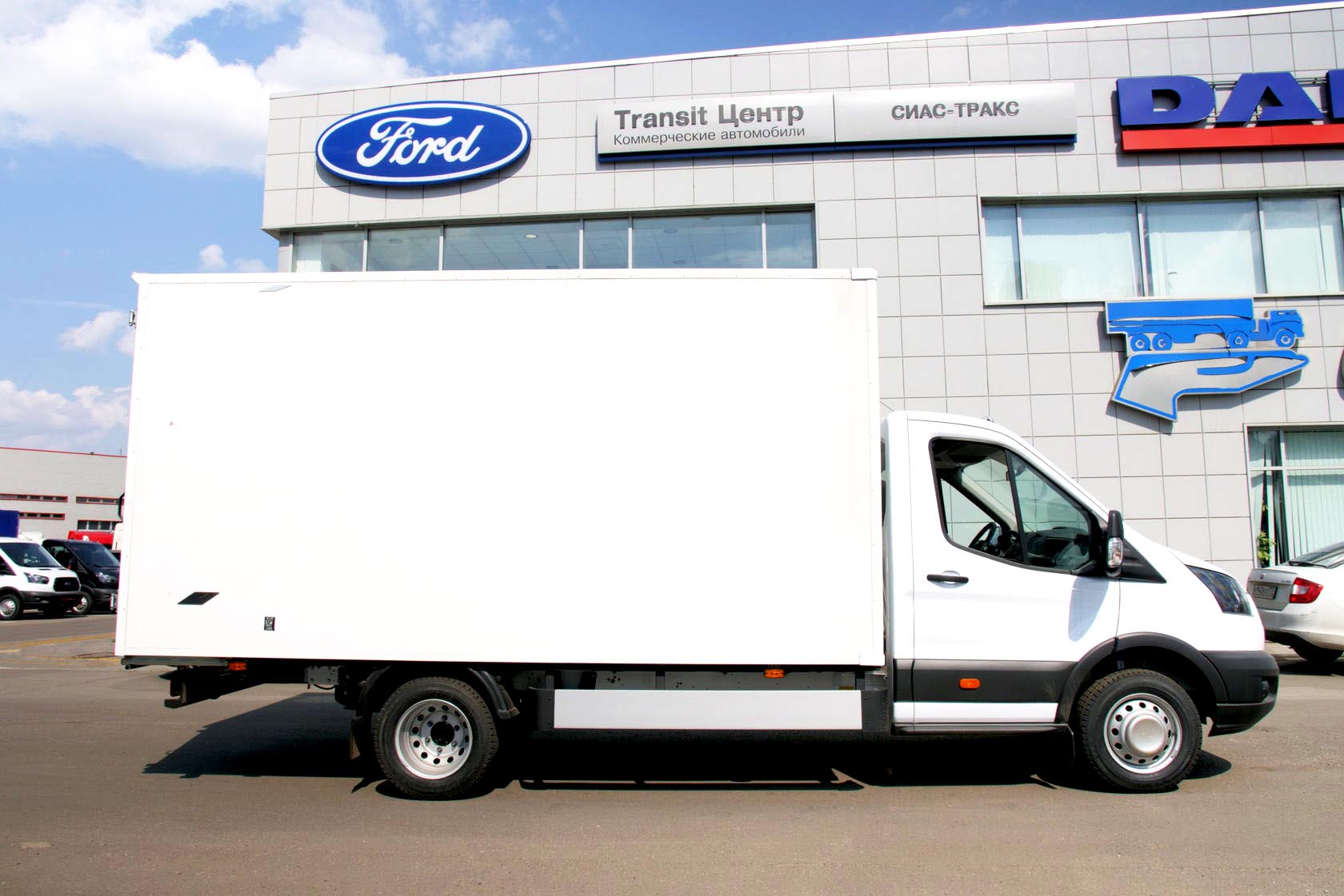 Дилеры форд транзит. Ford Transit 18 кубов. А/М Ford Transit 4305х2200х1870.