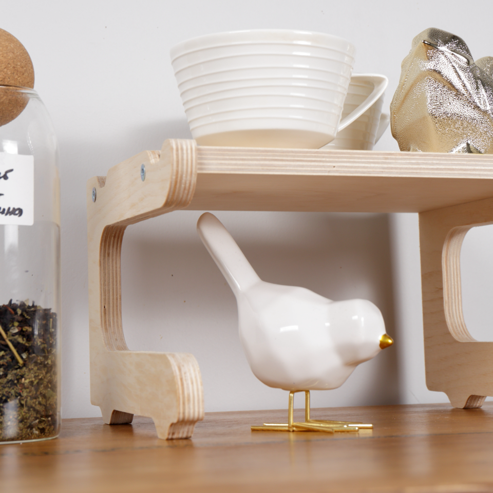 Полочка для кухни в минимализме