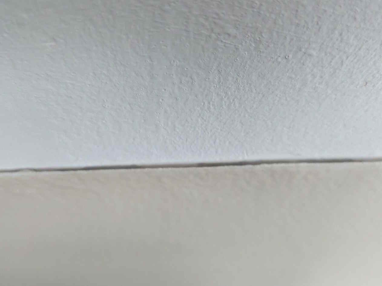 Отслаивание краски после ремонта