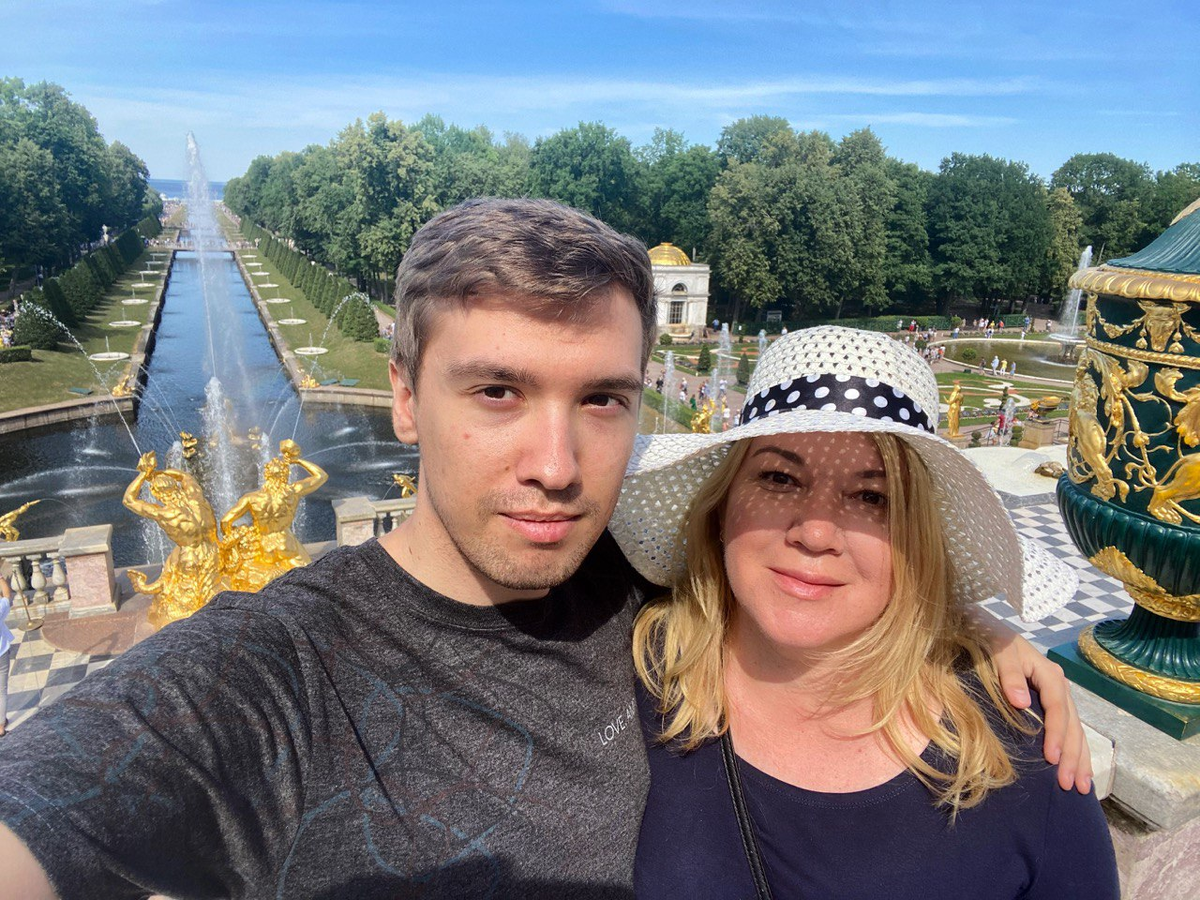 Константинова Наталья со своим сыном Иваном.