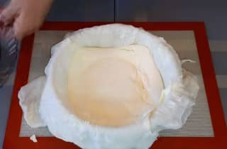 Приготовление сыра «Филадельфия» из сметаны и кефира в домашних условиях: шаг 6