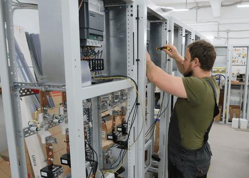Монтаж и установка силовых и распределительных щитов, щитов АВР и щитов ...