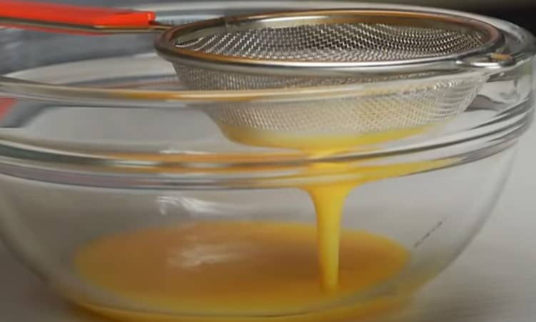 Приготовление японского омлета тамагояки в домашних условиях: шаг 2