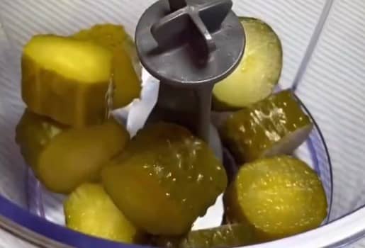 Приготовление соуса «Тартар»: шаг 1