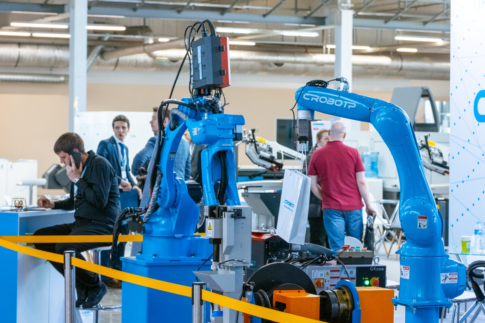 Промышленные роботы CRP на выставке Металлообработка г. Екатеринбург