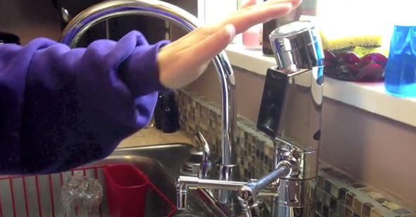 Использование кислотной воды для уборки дома