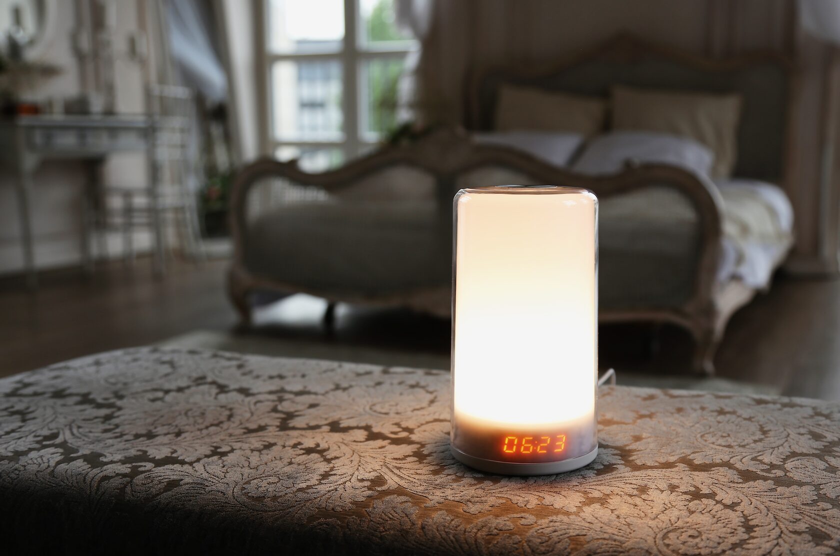 Световой будильник Eclipse - купить будильник с имитацией рассвета