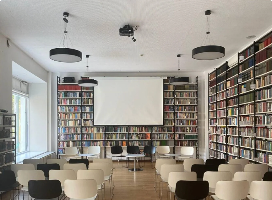 Библиотека № 19 им. Ф.М. Достоевского, Лекционный зал