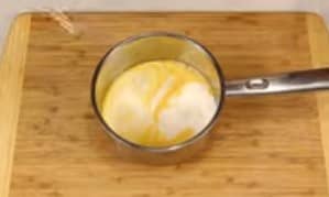 Приготовление оладий с тыквой на кефире: шаг 4