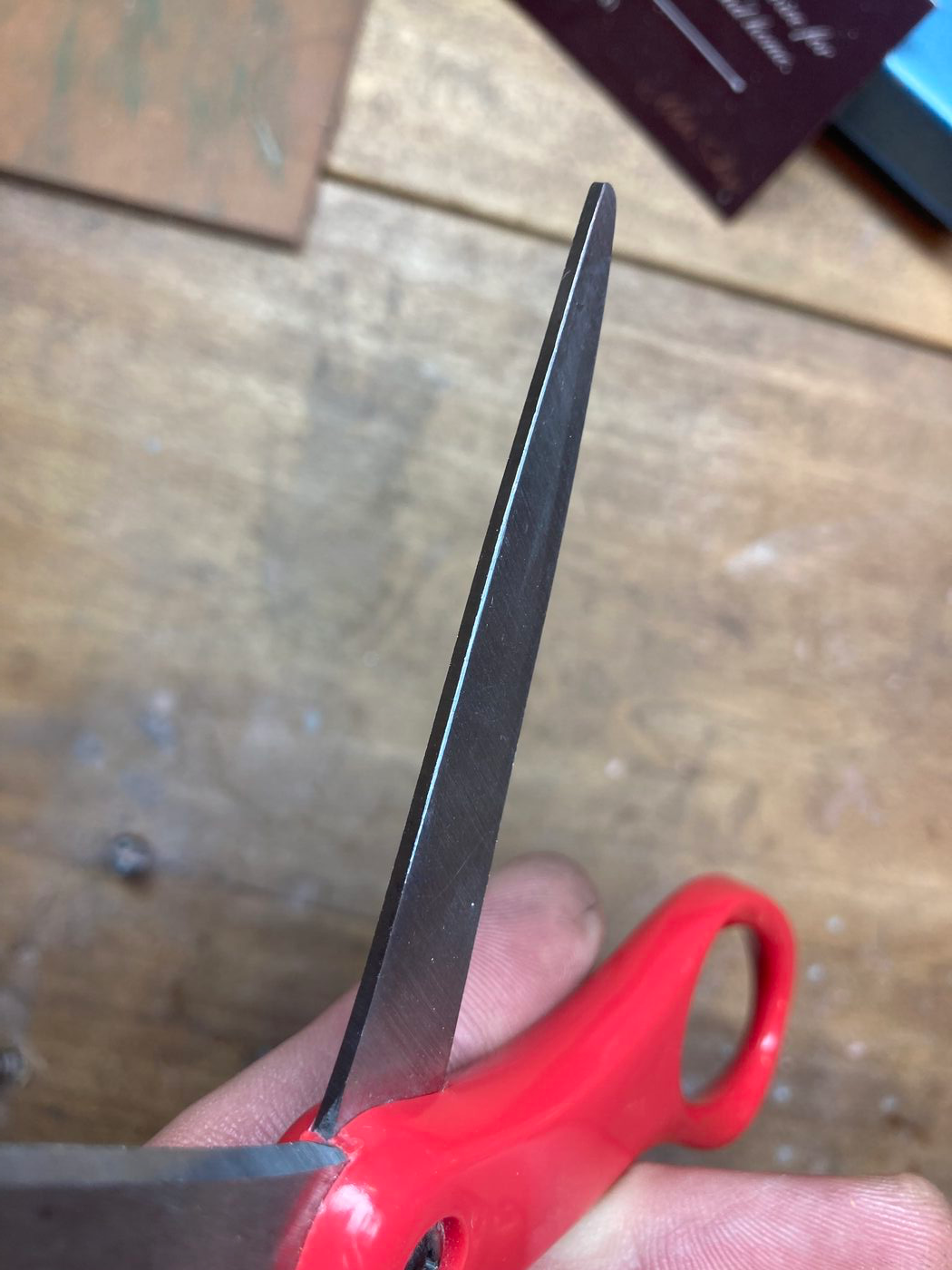 How to Sharpen a Pair of Scissors 