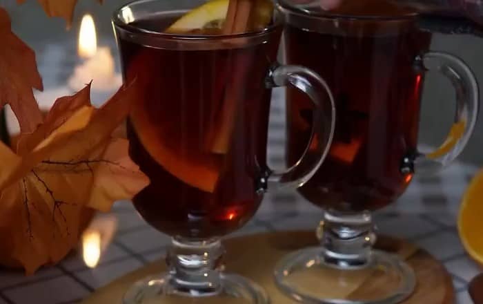 Приготовление глинтвейна с яблоками и апельсинами: шаг 5