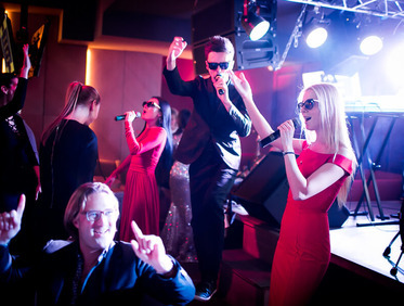 Заказать музыкальный корпоратив для агенства недвижимости